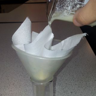 Obtienen plástico biodegradable a partir de desperdicio lácteo