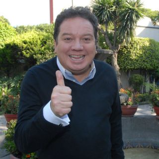 Jorge Muñiz anhela presentarse en el Roberto Cantoral