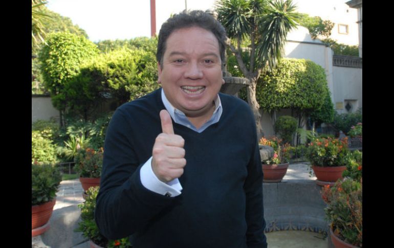 Jorge Muñiz recibió la Presea de Oro por el 30 aniversario de la Plaza de las Estrellas. ARCHIVO  /