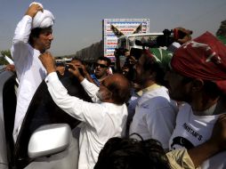 El líder político Imram Khan convocó a una marcha de protesta contra aviones estadounidenses no tripulados. EFE  /