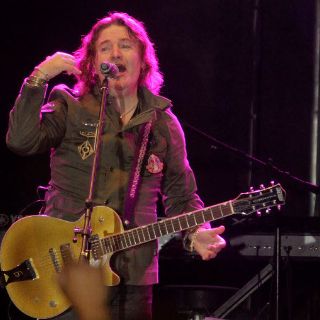 Miguel Mateos mueve el Palenque de Fiestas de Octubre