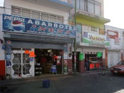 Muchos de los negocios recientes son abarrotes, paleterías, ferreterías, entre otros. ARCHIVO  /