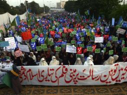 Musulmanes se manifiestan en contra del video sobre Mahoma. EFE  /