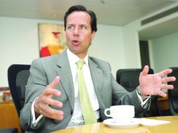 La supervisión que hace la CNBV no es total por falta de recursos, reconoció el titular de la comisión, Guillermo Babatz. EE  /