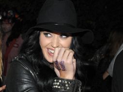 Perry buscaba una relación más seria de lo que Mayer podía darle, señala la fuente. AP  /