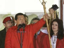 El líder de la Revolución Bolivariana, Hugo Chávez, fue reelecto en los comicios celebrados la víspera para un nuevo periodo. AP  /