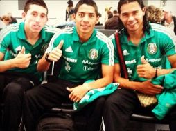 Los jugadores se encontraron con el resto del equipo en el aeropuerto. Imagen tomada de @miseleccionmx  /