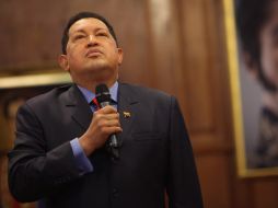 Chávez se comprometió también a mejorar la eficiencia e incrementar el  control de su gestión en todos los frentes. AP  /