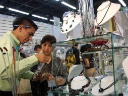 La industria de la moda en México (textil, vestido, joyería y calzado) representa a 480 mil unidades económicas. ARCHIVO  /