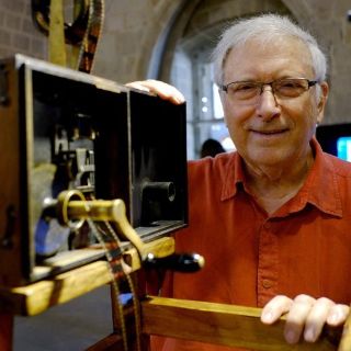 Colección Queraltó ilustra con aparatos los orígenes del cine