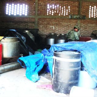 Militares localizan narcolaboratorio en Autlán de Navarro