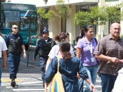 El Centro Histórico se ha vuelto un caos, para los que caminan, para los que circulan y para los que quieren cruzarlo.  /