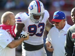 El ala se lesionó durante el segundo cuarto de la derrota por 3-45 que los Bills sufrieron el pasado domingo. ESPECIAL  /