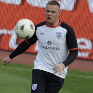 Inglaterra busca olvidar a Terry bajo el mando de Rooney