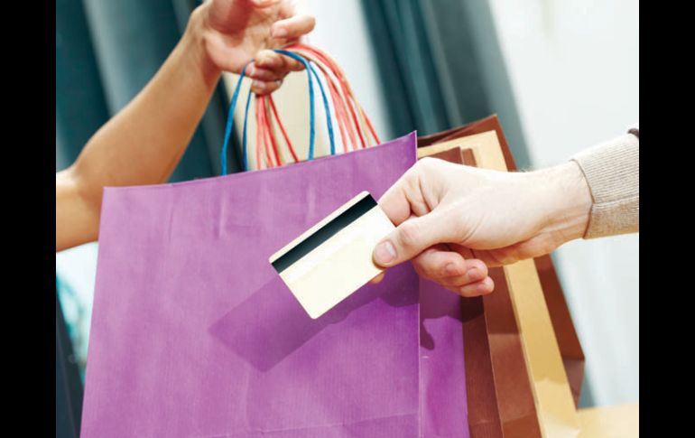 CARTERA. Destacó el incremento de créditos personales, revela la Comisión. ARCHIVO  /