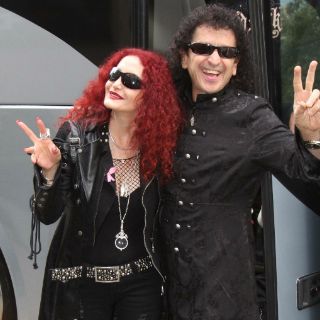 Celebra El Tri 44 años de vida