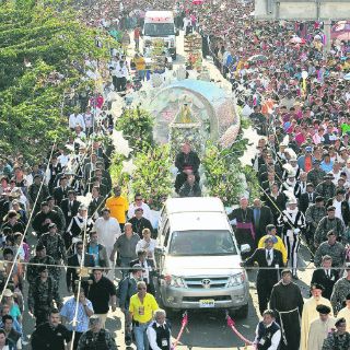 La sociedad pide ''líderes con fe'', dice el cardenal Sandoval