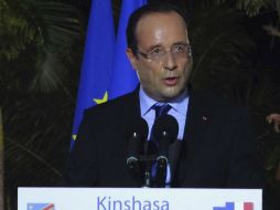 El presidente de Francia, François en la embajada francesa en Kinshasa, participando en la cumbre de la Francofonía. REUTERS  /