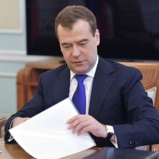 Rusia alista comicios tras cambios en sistema político