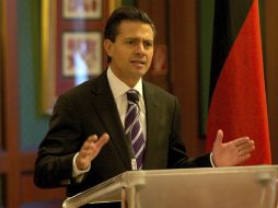 Este próximo lunes, EPN se reunirá en Madrid con el jefe del Ejecutivo español, Mariano Rajoy. ARCHIVO  /