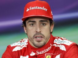 Fernando Alonso ofrece una rueda de prensa tras la carrera del Gran Premio de Corea en el Circuito de Yeongam en Corea del Sur. EFE  /