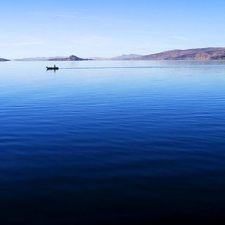 El Che casi muere en el lago Titicaca