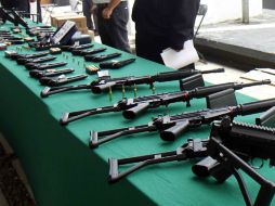 Aseguran 15 armas largas y 10 cortas además de 67 cargadores, dos mil 413 cartuchos. ARCHIVO  /