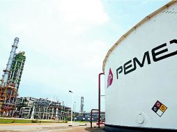 Enrique Peña Nieto prevé enviar una iniciativa al congreso para permitir capitales privados en Pemex. EL UNIVERSAL.  /