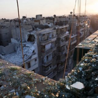 Ejército sirio niega uso de bombas de racimo contra oposición