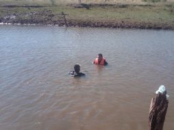 Elementos de la Unidad Estatal de Protección Civil y Bomberos Jalisco rescataron el cuerpo. ESPECIAL  /