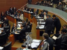 Los senadores panistas enumeraron las 'trabas' que el PRI defiende para frenar la aprobación de una reforma laboral. ARCHIVO  /