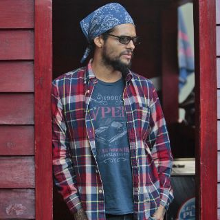 Draco Rosa pospone la salida de su disco por trasplante de médula ósea