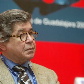 Defienden el Premio FIL a Bryce Echenique