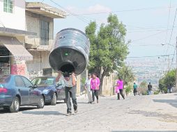 La de servicios son sólo parte de los problemas cotidianos de los colonos; las autoridades, afirman, no responde a sus solicitudes.  /