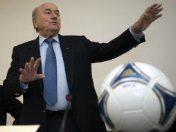 El presidente de la FIFA expresó su sentir a través de la cuenta de Twitter. AP  /