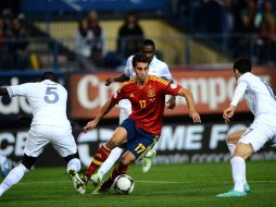 Arbeloa (centro) se sumó a la lista de bajas en las eliminatorias para mala suerte del Real Madrid. REUTERS  /
