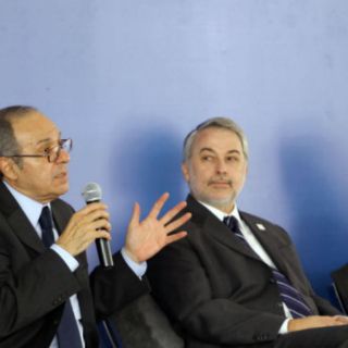 Debatir legalización es el camino para combatir las drogas: Aguilar Camín