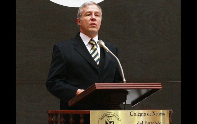 Para aspirar a una de estas vacantes, los interesados tuvieron que aplicar un examen en el Colegio de Notarios de Jalisco. ARCHIVO  /