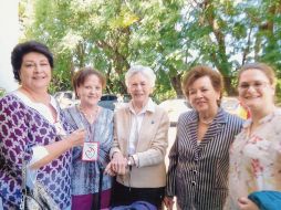 FELICES. Marisa Moreno, presidente nacional de Exasac; Gerola Proal, madre María del Carmen Leal y Pinky Corvera.  /