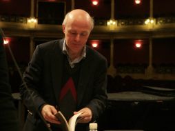 Jorge Federico Osorio recibió esta tarde, ante amigos y familiares, la Medalla Bellas Artes. ARCHIVO  /