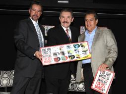 Jorge Ávila, Jaime Almeida y Manuel Cuevas presentan ''Los 100 discos que debes de tener antes del fin mundo''. EL UNIVERSAL  /