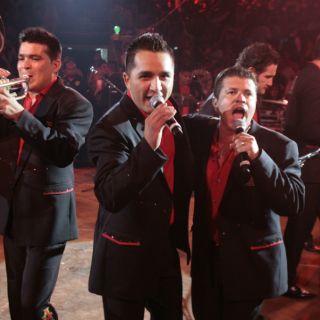 ''Le apagan la luz'' a la Arrolladora Banda el Limón