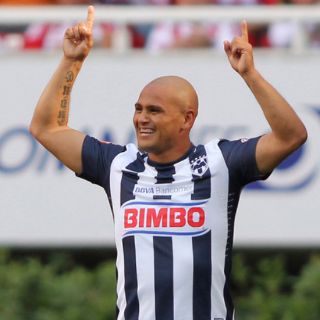 Suazo quiere cerrar de la mejor manera