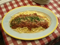 Una de cada cuatro familias italianas pasa por una difícil situación económica, por lo que recicla ingredientes. ARCHIVO  /