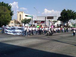 El contingente recorría pasadas las 14:00 horas avenida Niños Héroes.  /