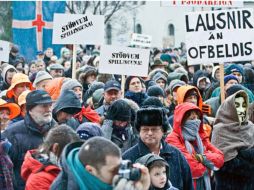 Manifestaciones ciudadanos en Islandia lograron crear comisiones ciudadanas. ESPECIAL  /