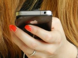 El incremento en el uso de smartphones en México ha impulsado el consumo de videojuegos. ARCHIVO  /