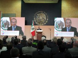 Al encabezar el Día del Médico, Calderón resaltó que un indicador del logro se mira en las encuestas. NTX  /