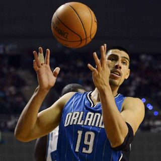 Gustavo Ayón se perderá el inicio de NBA