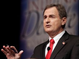 Después, Mourdock explicó que no creía que Dios quisiera la violación, sino que Dios es el único que puede crear vida. AP  /